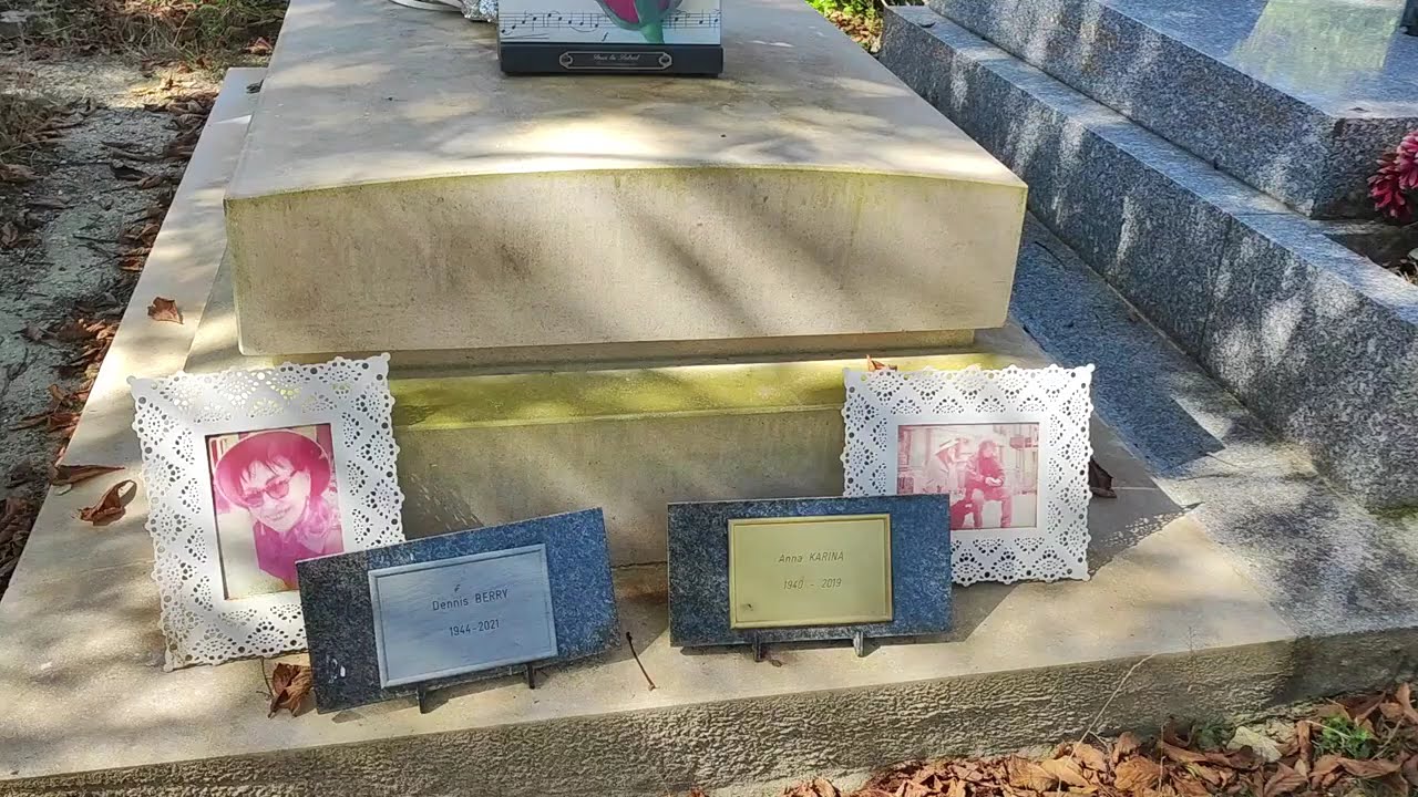 Anna Karina - Paris Cimeti&egrave;re du P&egrave;re Lachaise