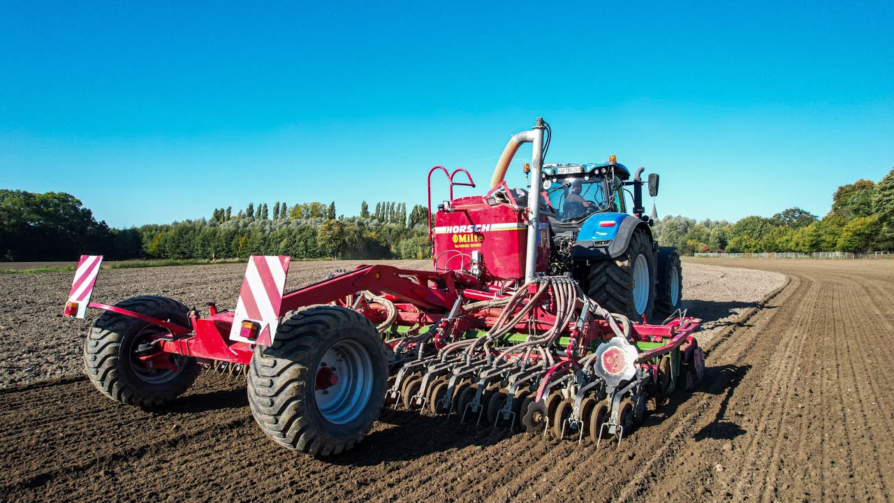 Getreideansaat mit 300PS vor der Horsch Pronto KR | Lu Milte