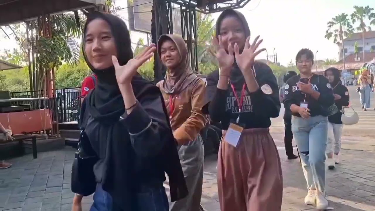 Outdoor Learning SMP N 2 GANTIWARNO Ke Bali Bersama CV.Mitra Semesta Raya.2024