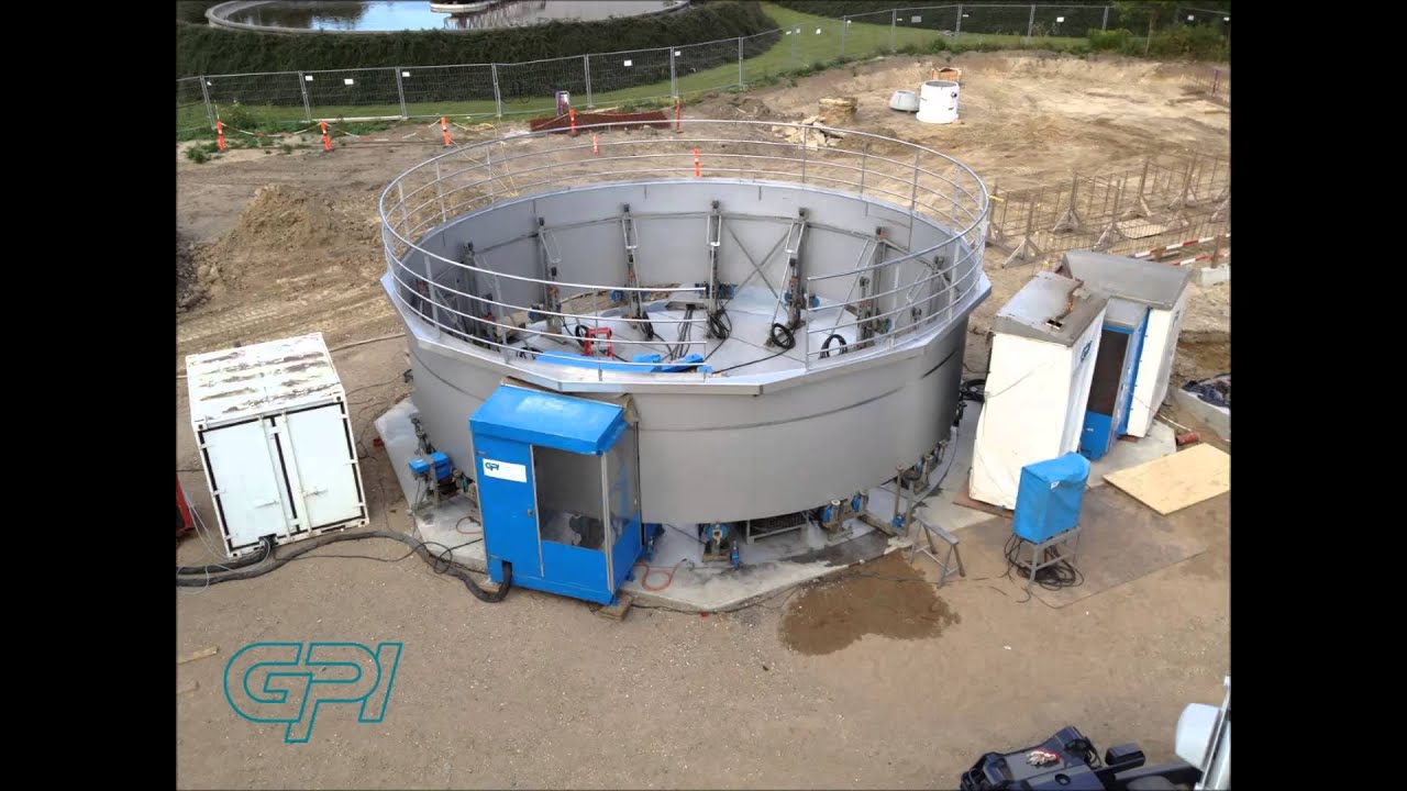 Op locatie tankbouw in Denemarken/On location tank construction in Denmark
