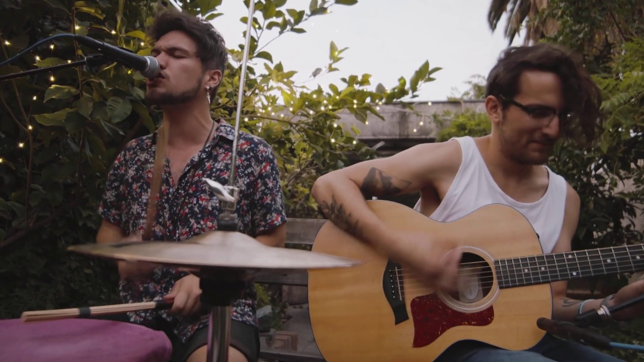 Triciclo Parlante - Gimme Tha Power (cover Molotov)(Acústico desde el Patio)