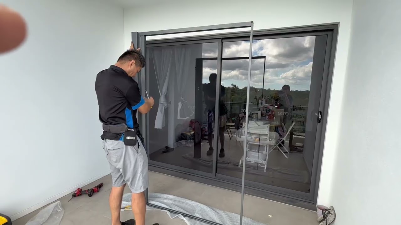 Reliable roller screens (Assembly and installation)