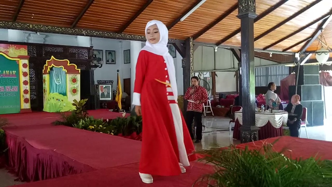Juara 1 Fashion Show Hari Santri Nasional