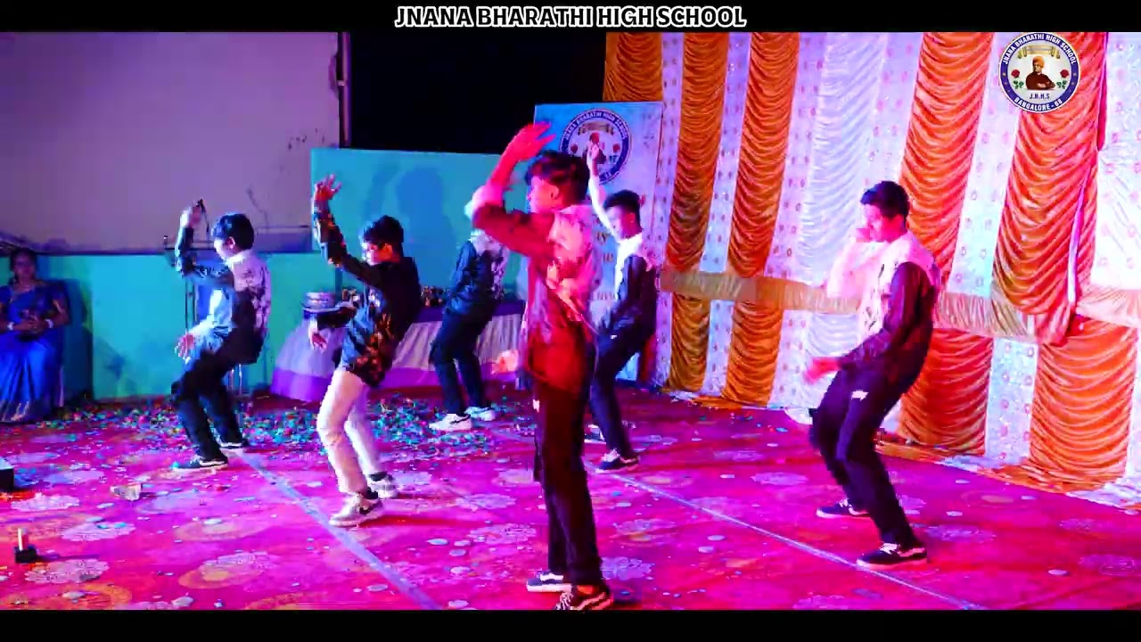Thalaiva dance by 9th boys 25-26