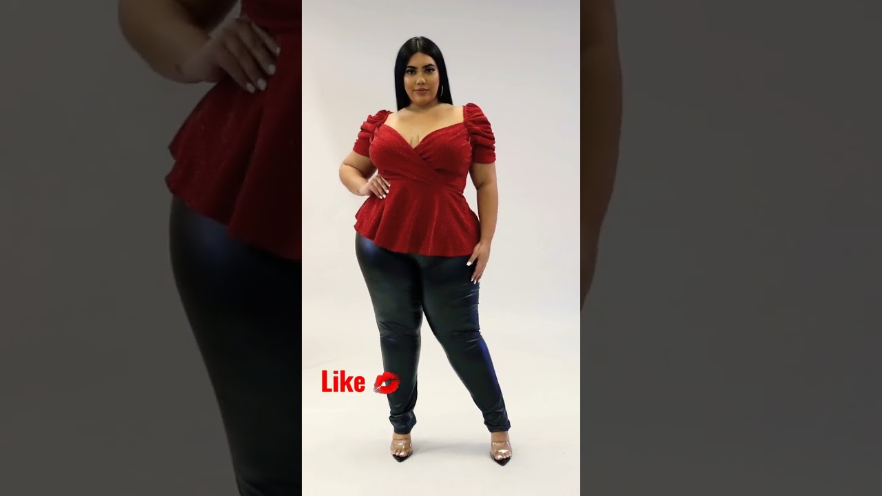 Glamorous 💋💖 models lifestyle curvy woman👩in sweetest vibes style. plus size women beauty fashion.