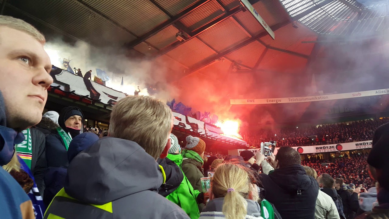 Pyrotechnik im Nordderby! SV Werder Bremen : HSV