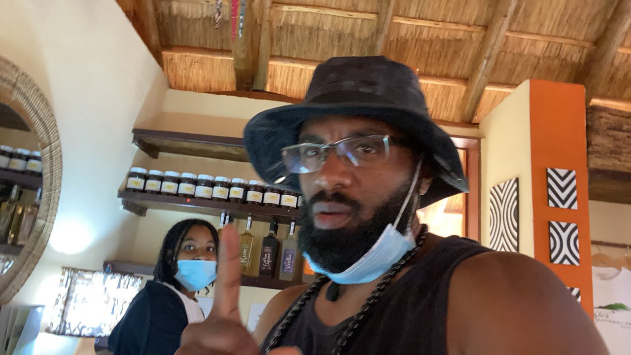 Unapologetic Nomads on a Safari with Choose Kigali | Zebras, warthogs, and more💯