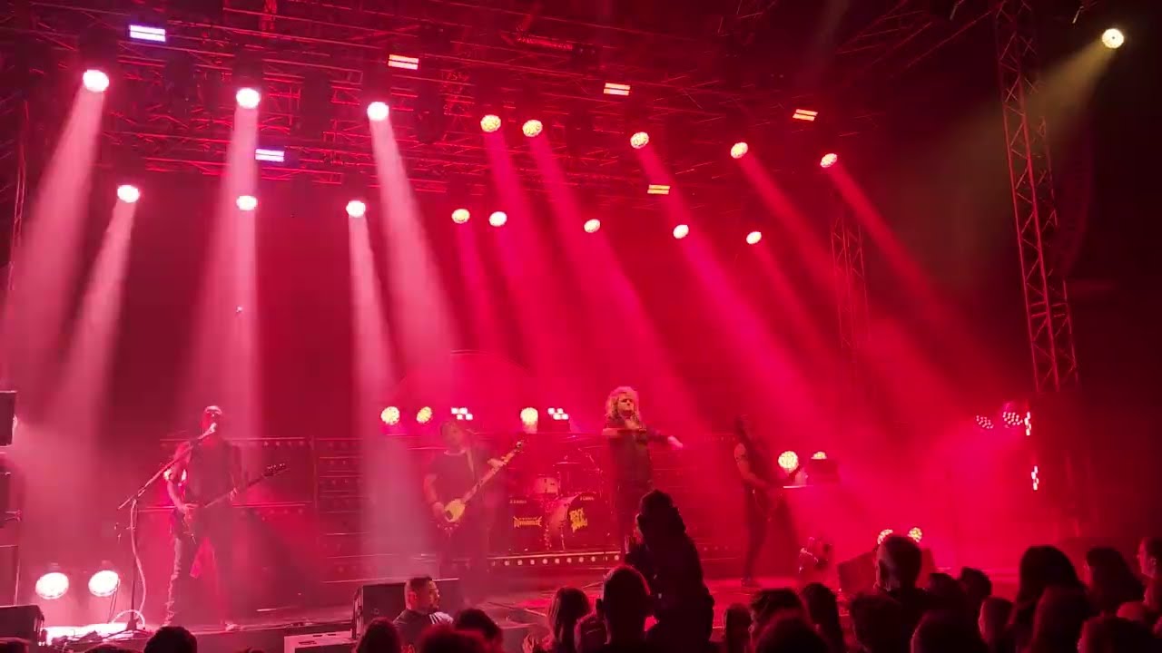 Kissin' Dynamite - I've got the fire 24.10.25 Oberhausen