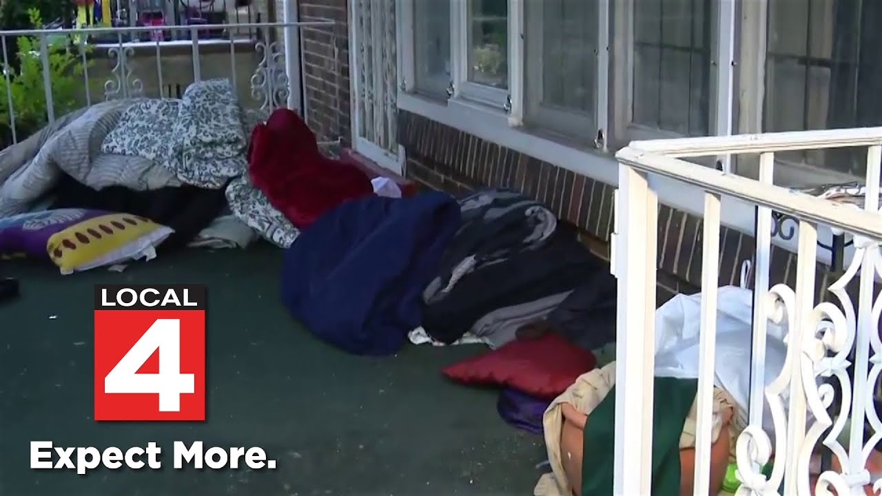 Neighbors shocked as 2 teens left to sleep on porch in freezing temps