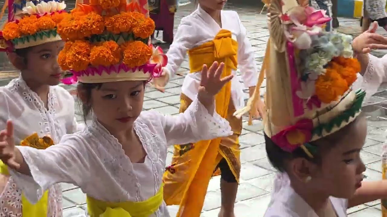NGAYAH REJANG DEWA, Perayaan Hari Raya Saraswati ring Taman Kanak-Kanak di BALI