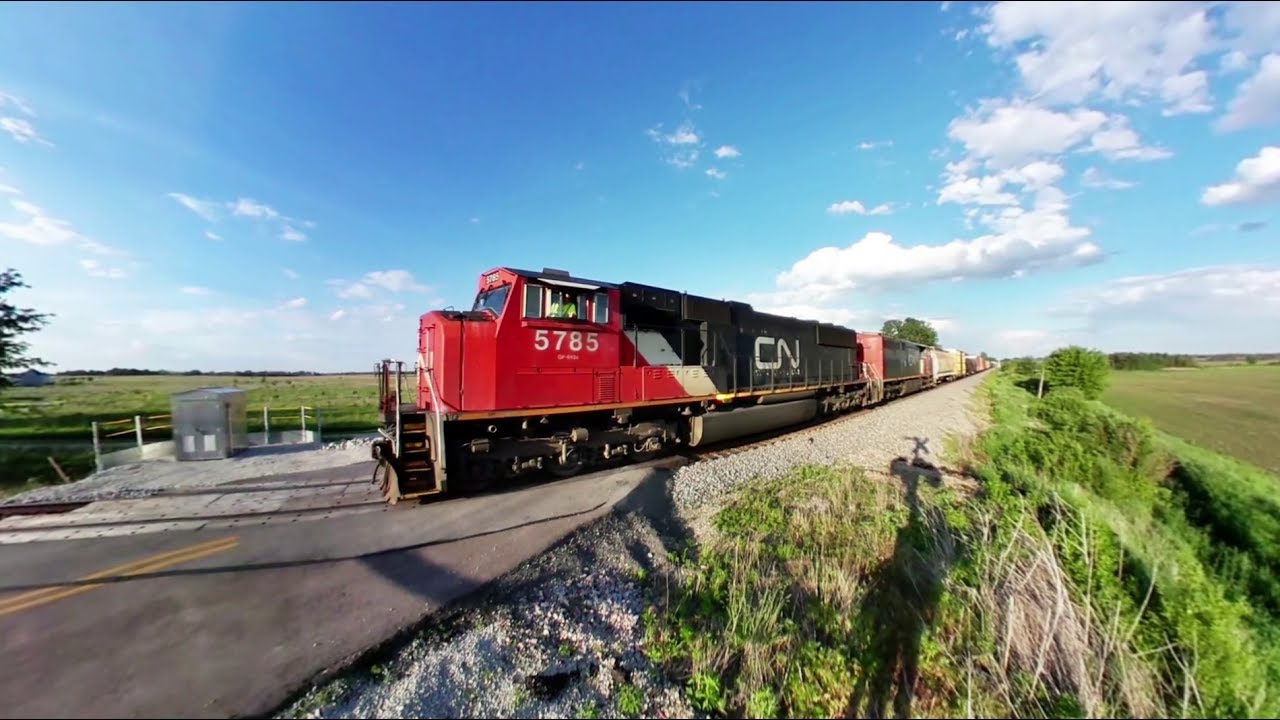 CN 5785 West  - an SD75I in 360 VR - on 5-30-2017