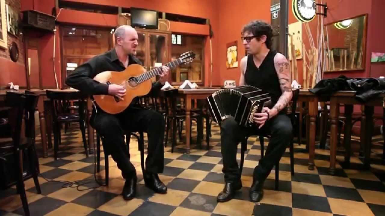 An&iacute;bal Troilo. &ldquo;A la guardia nueva&rdquo;