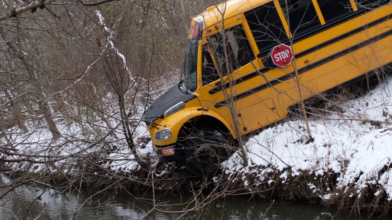 Strange and suspicious Incident involving two school buses in Vaughan