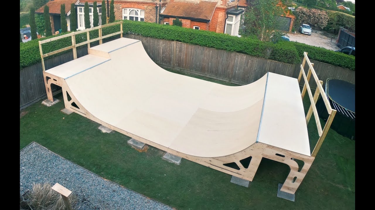 ALFIE DEYES BUILDS HIS DREAM BACKYARD SKATE RAMP