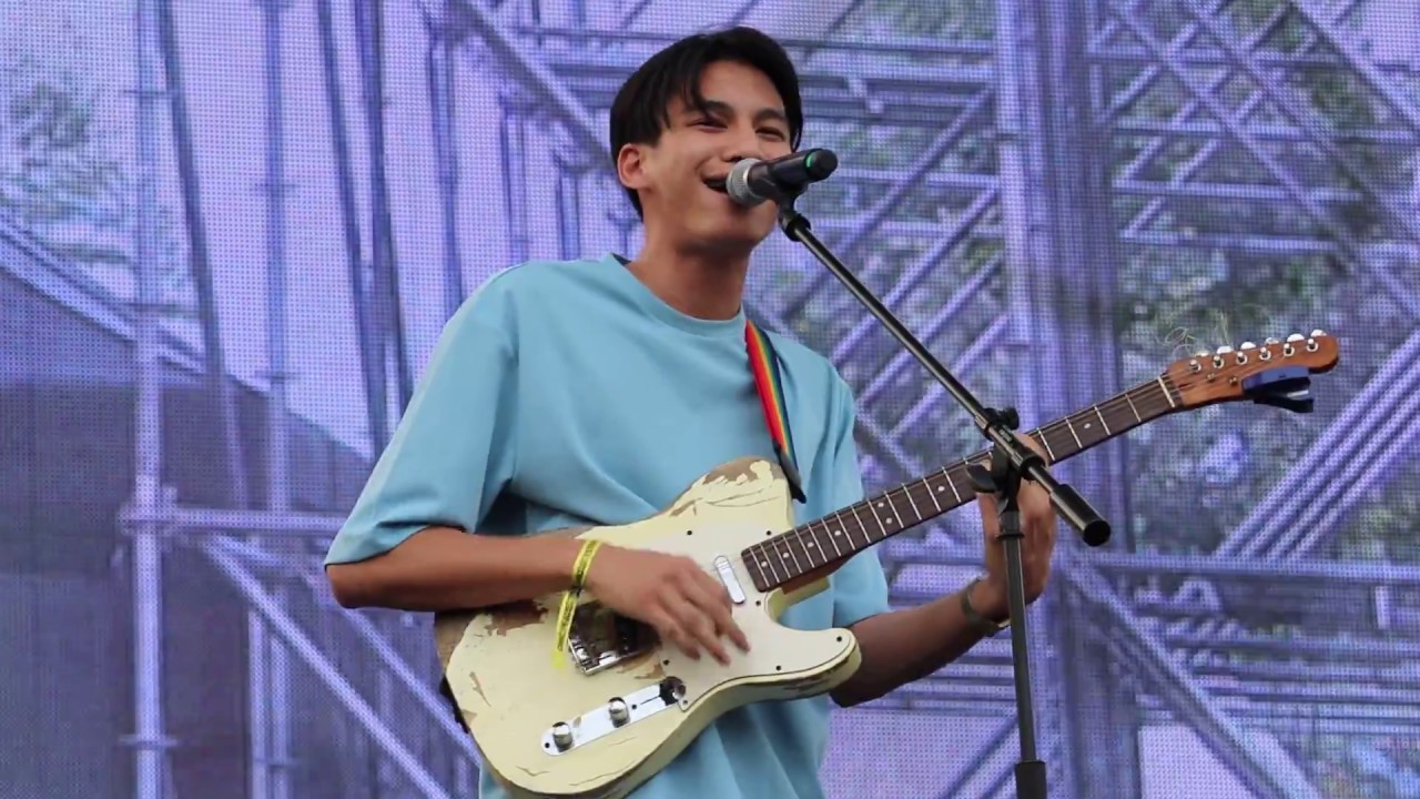 180623 Phum Viphurit [Run] LIVE at DMZ Peace Train Music Festival