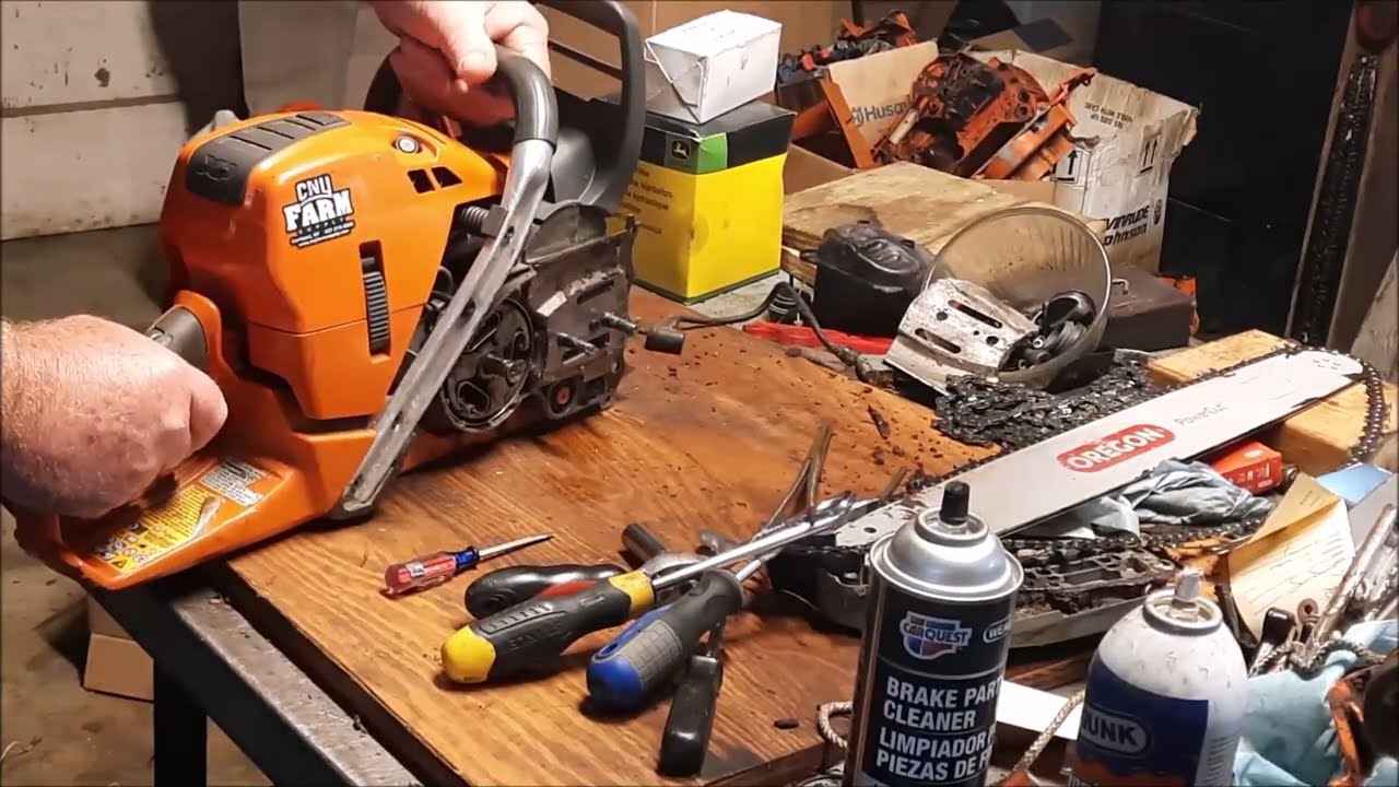 Видео диагностики высоких оборотов холостого хода пилы Husqvarna 572xp и короткие шины, туго натя...