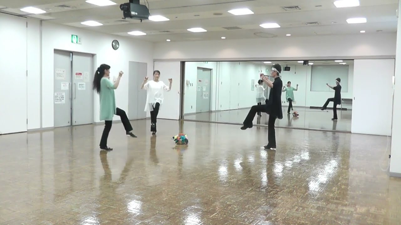 Karamfil カランフィル  -Bulgaria(Pirin) (Circle Dance)