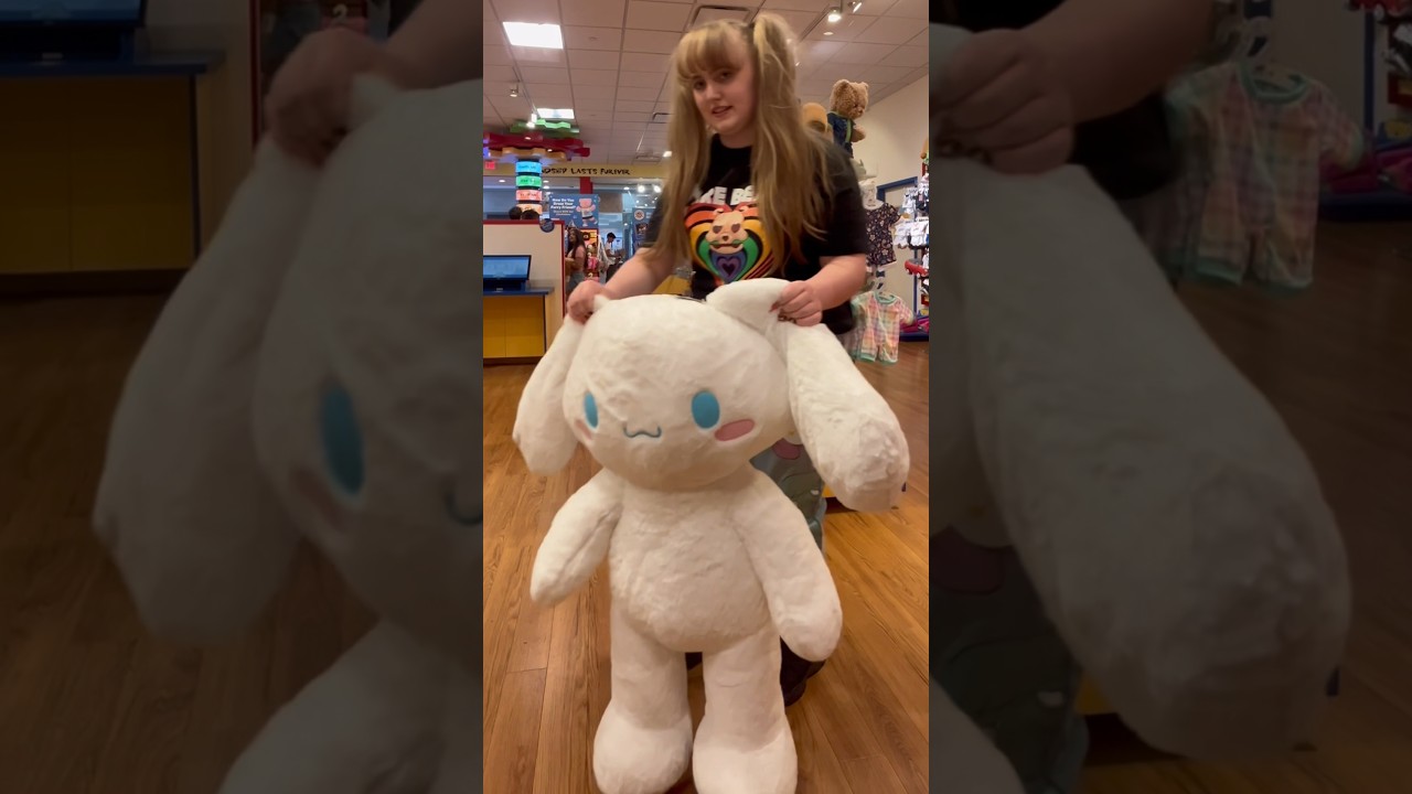 GIANT viral CINNAMOROLL Huge Big  #shorts #plushes #sanrio #plush #cinnamoroll #buildabear #plushies