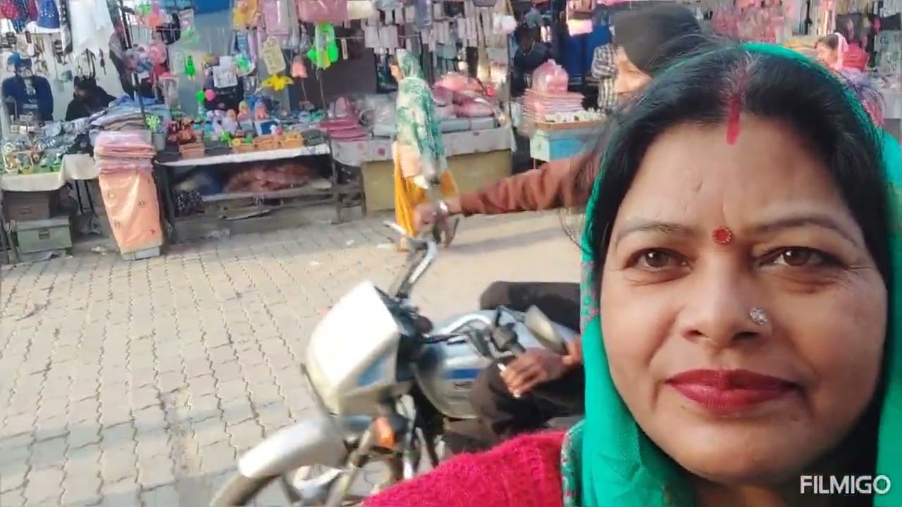 आज मार्केट का सुंदर नजारा दिखाती हूं #trending #viralvideo#gurudwara #market #nazara🙏🌺❤️