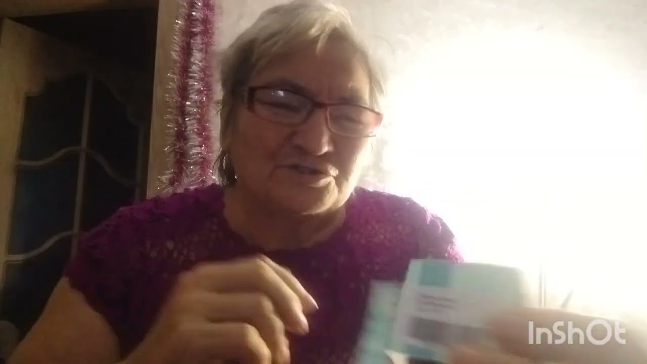 Платье готово а теперь вяжу внучке 