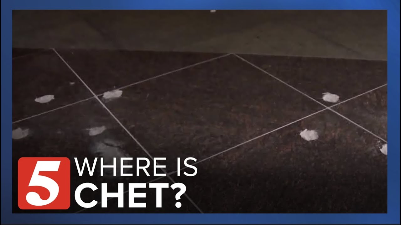 Where did the Chet Atkins' statue go?