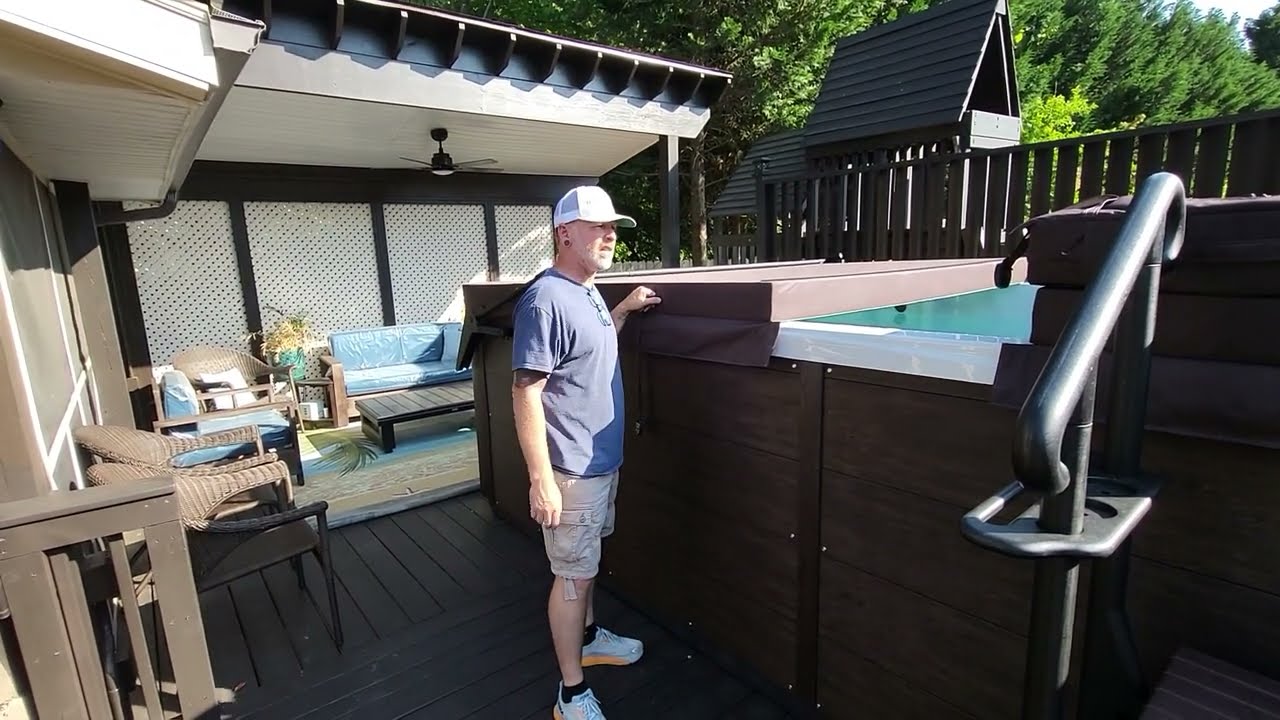 Swim Spa - Ultralift Boomerang Cover Lifter