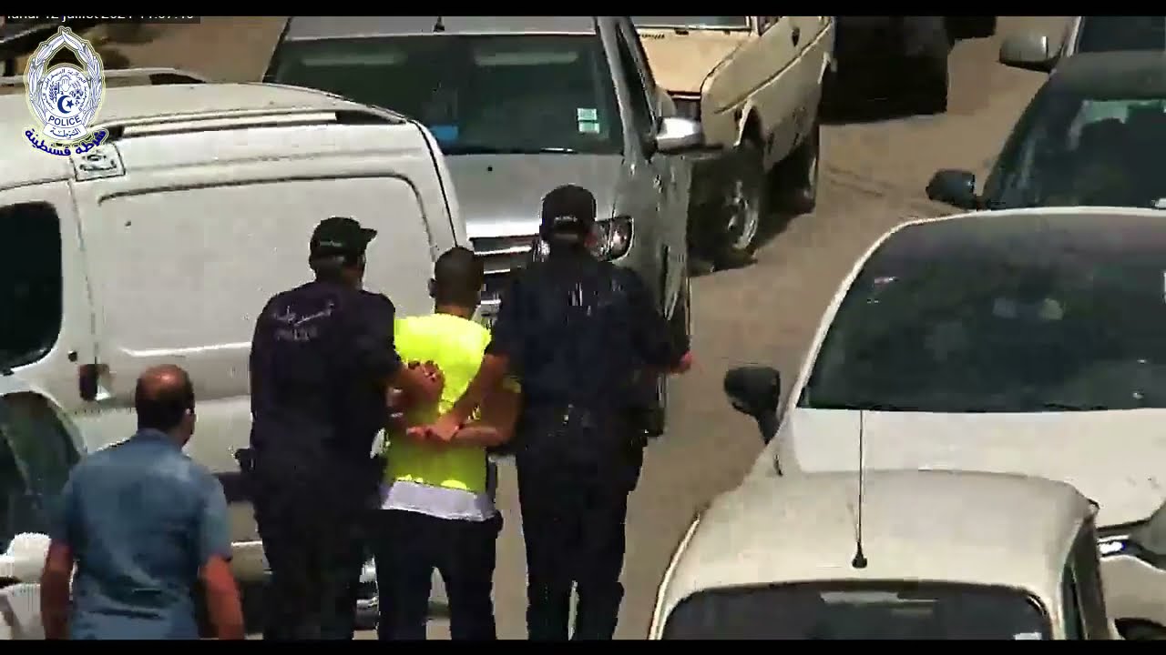 الجزائر: الشرطة في قسنطينة تستعمل الكاميرات للقبض على حاملي الأسلحة