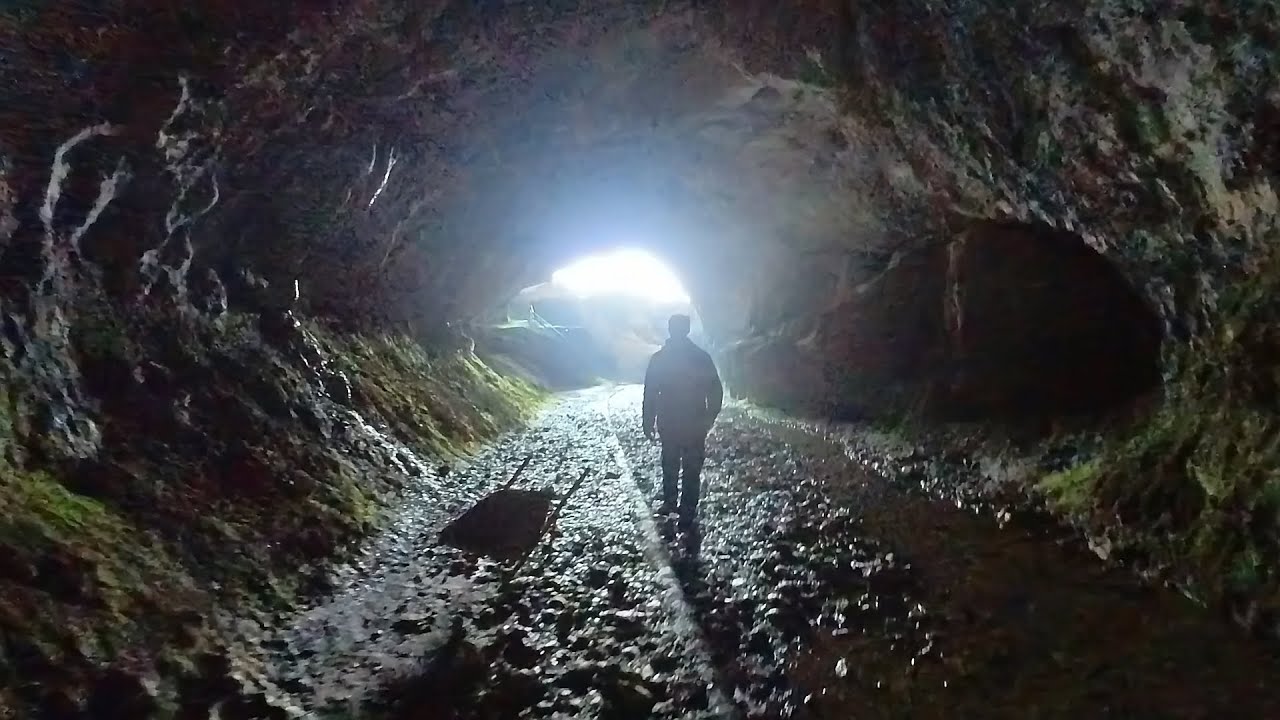 Dentro al Buco del Piombo - Erba