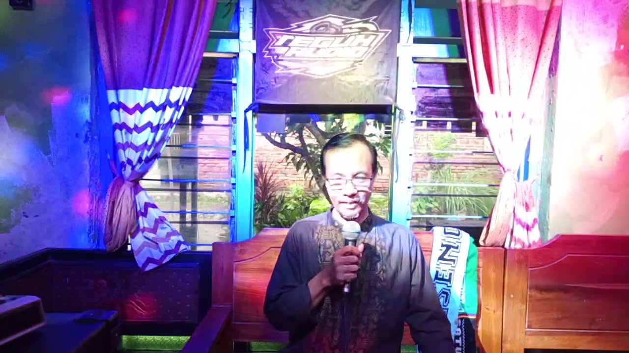 Kelinci ucol pak Ari karaoke 🎵🔊🎤 kerih kerih 😁