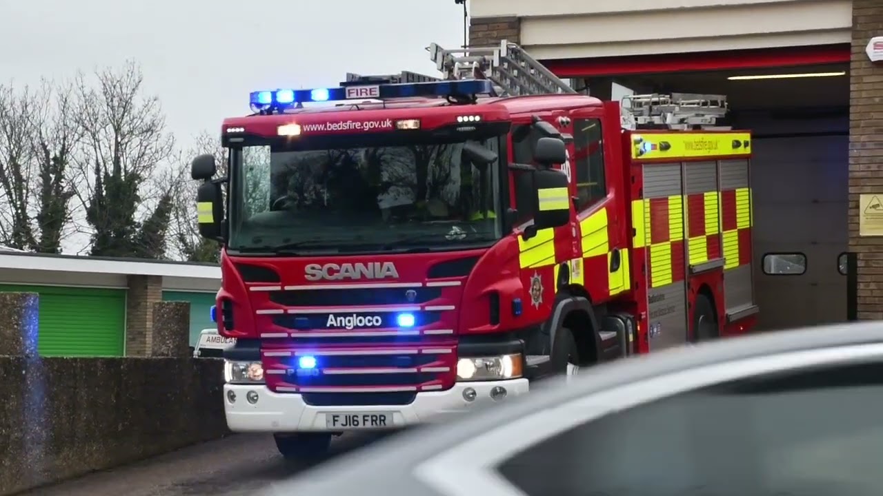 BIGGLESWADE PUMP TURNOUT TO WATER RESCUE 