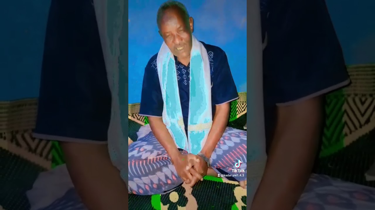cawa wxn halka ku. . gabaygi.   abwaan  guruje    ku sahabsan canfarbay dagal wd galay waa.