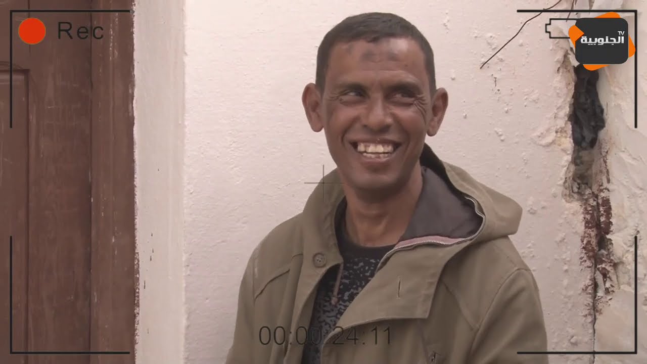 النقار لكشف الخنار : الوزير في زيارة فجئية لمرحاض عمومي ههههههه