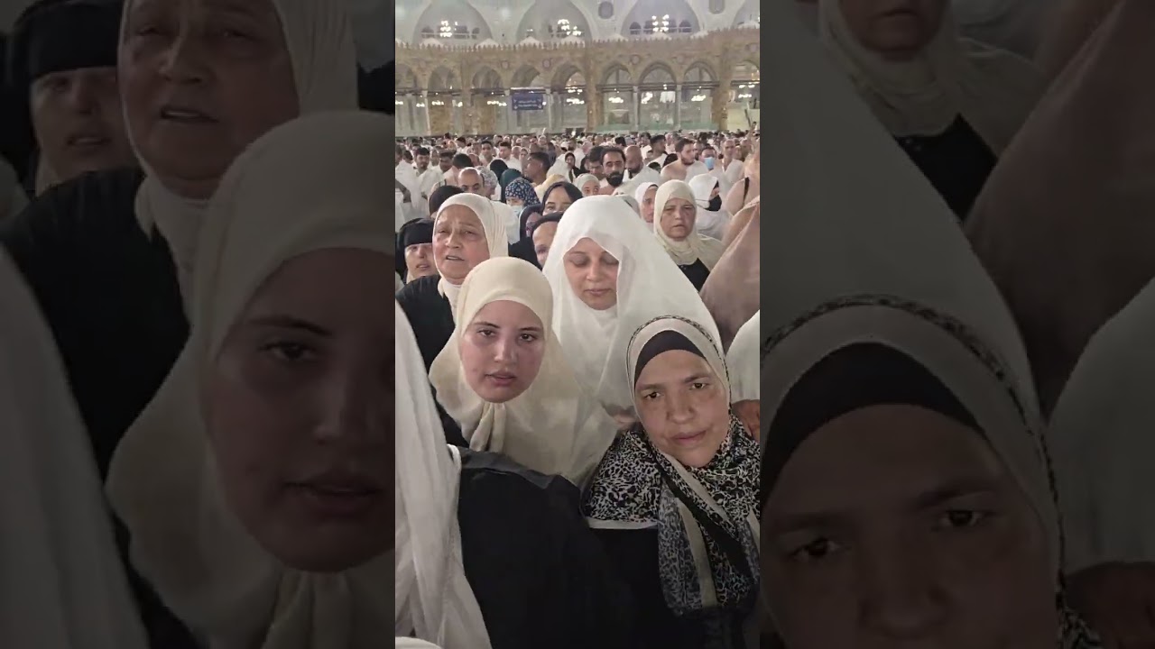 لحظات روحانية من الطواف حول الكعبة المشرفة | Spiritual moments of Tawaf around the Holy Kaaba#مكة 