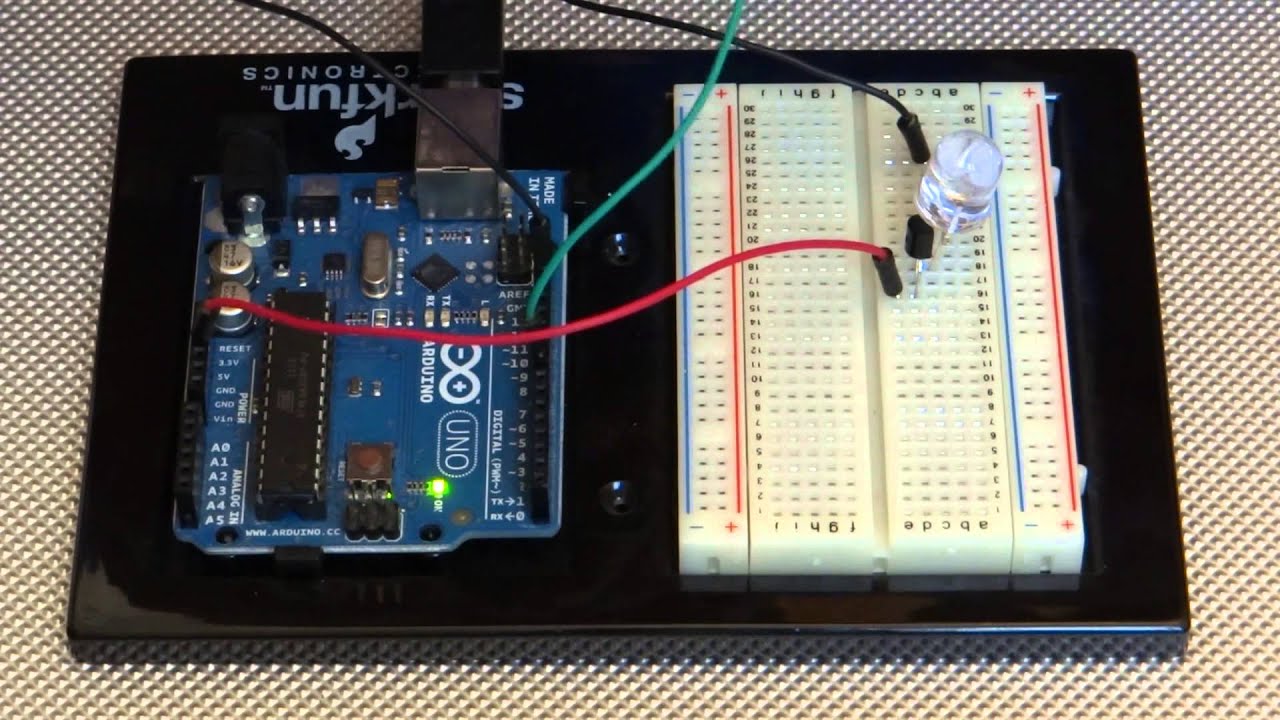 Tutorial Arduino - LED e programmazione by RobotProjects