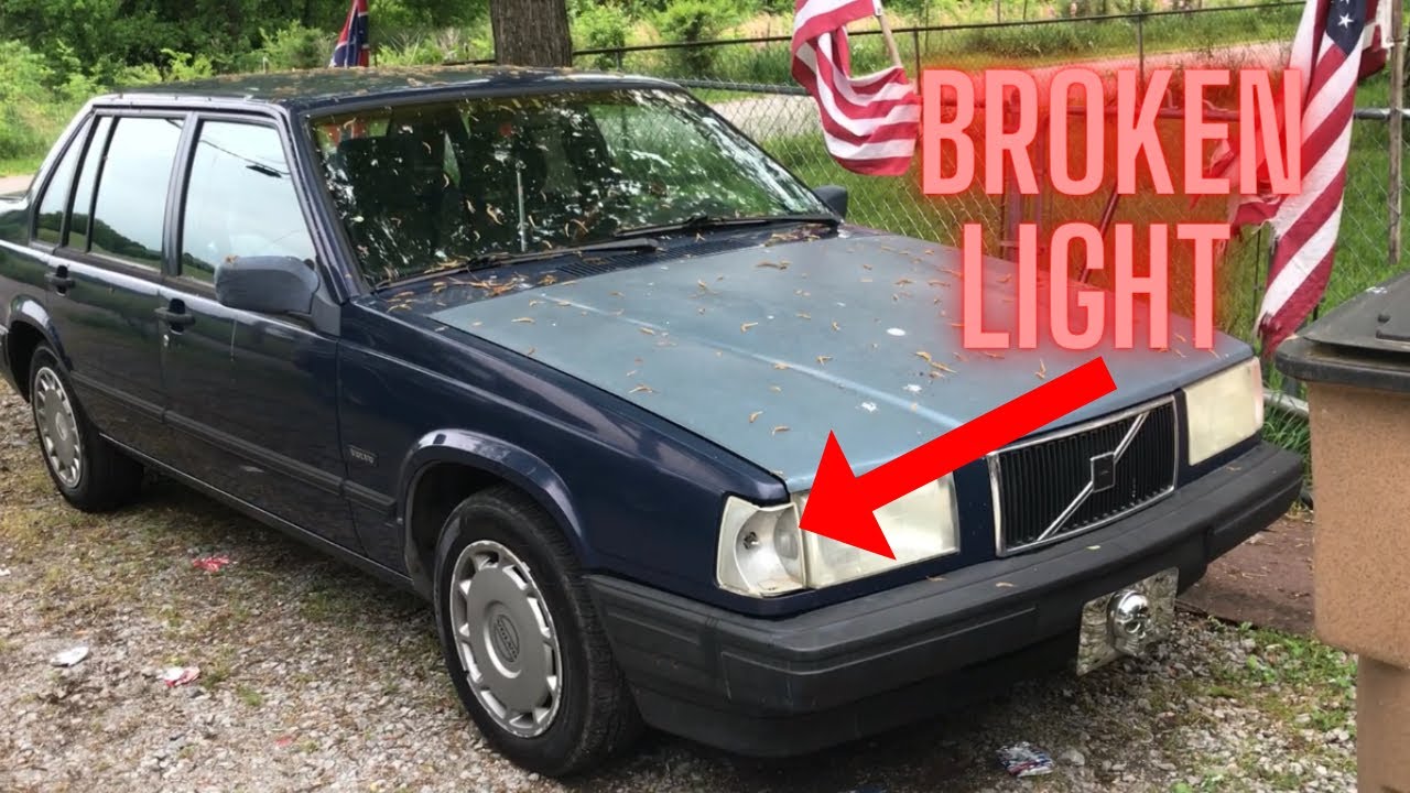 Replacing Broken corner/blinker light cover on a 94 Volvo 940￼