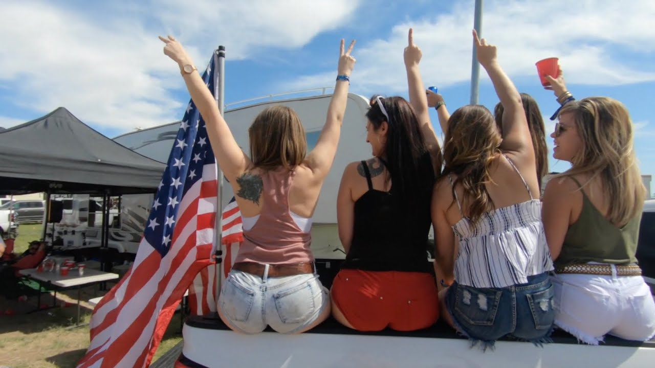 Country Thunder 2019 - Arizona - Crazy Coyote - CAMP FRIENDS IN LOW PLACES
