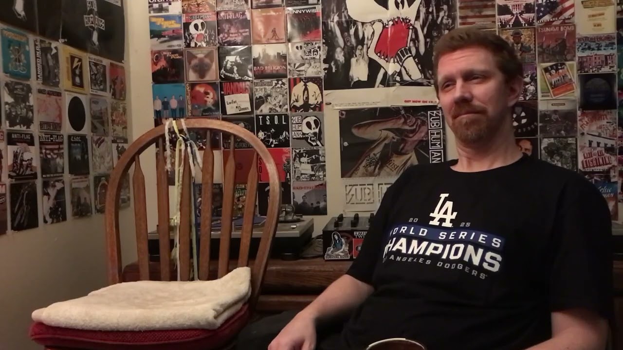 Shnootz - Reaction Video (The Smiths - Work Is a 4-Letter Word)