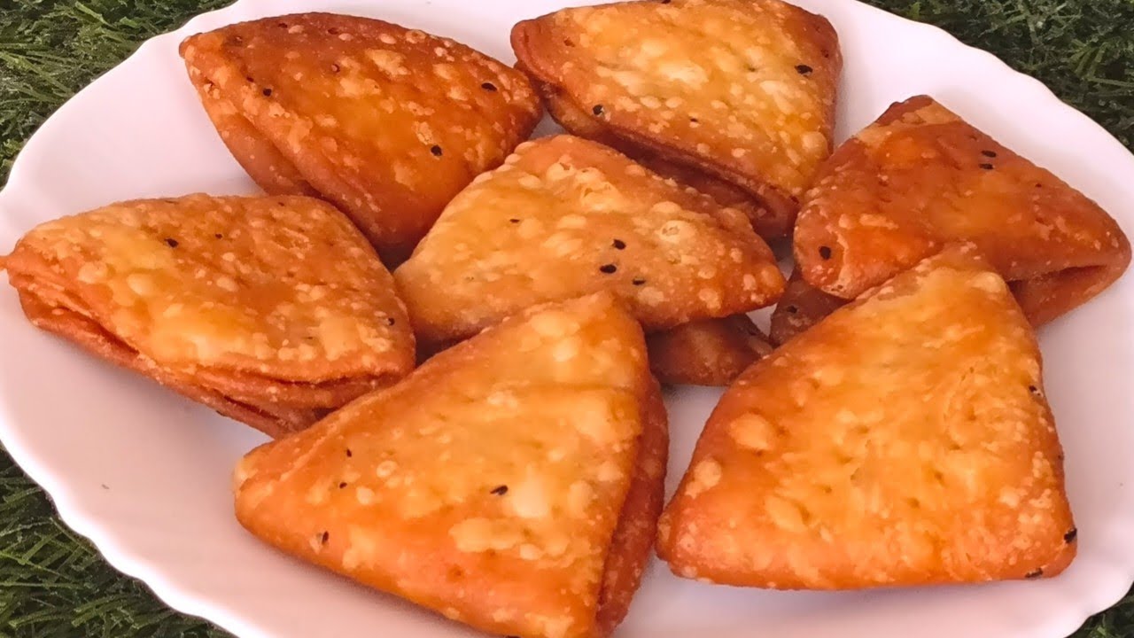 নিমকি বানানোর সহজ রেসিপি । Nimki Recipe at Home | Nimki Recipe in Rupsina kitchen 