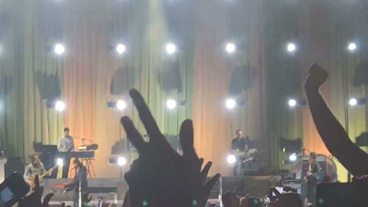Arctic Monkeys - Do I Wanna Know (Live at Cala Mijas Fest, Sep 1, 2022)