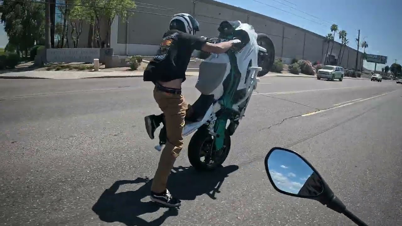Metro Mayhem Stunt Ride vid 2 of 3