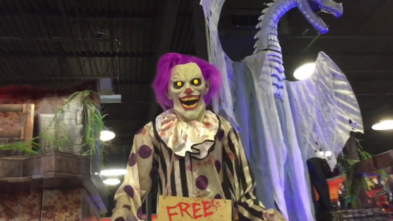 Early Spirit Halloween 2019 Flagship Store Tour!