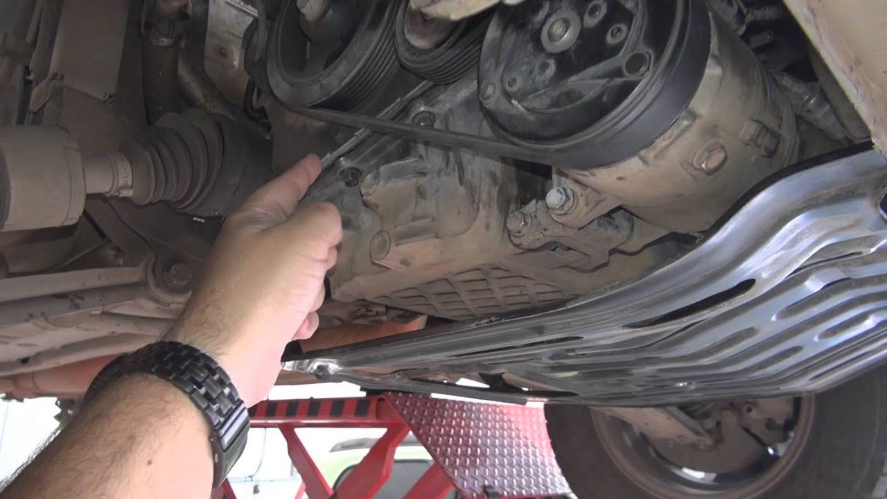 Por Dentro da Oficina 19 Fev 2015   RAV 4 pintou na área