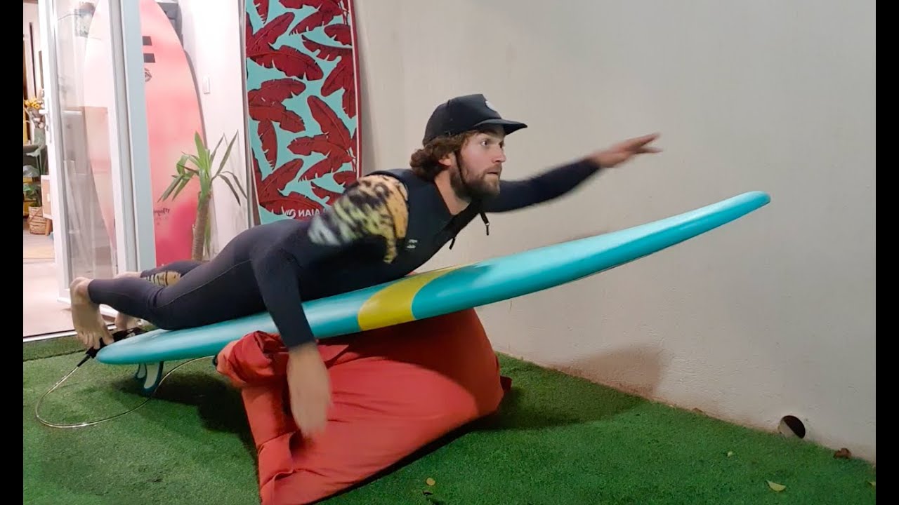 D&eacute;buter en surf - Comment ramer efficacement sur sa planche ?