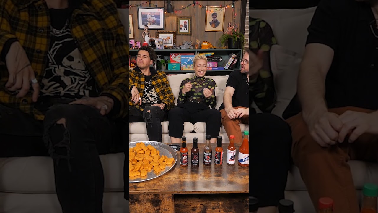 Who at Smosh has kissed each other?