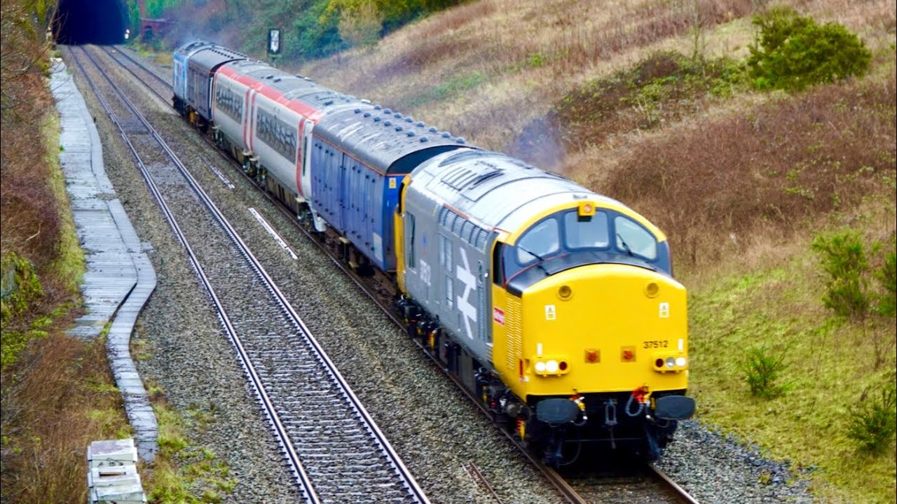 Various UK Trains in the Southwest January 2026