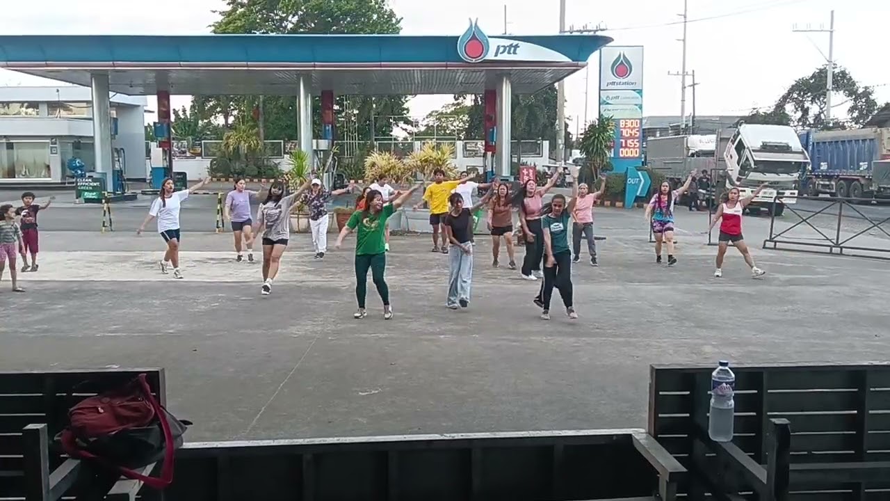 King of the party | Rosarian Movers | Ka-Itek Movers 