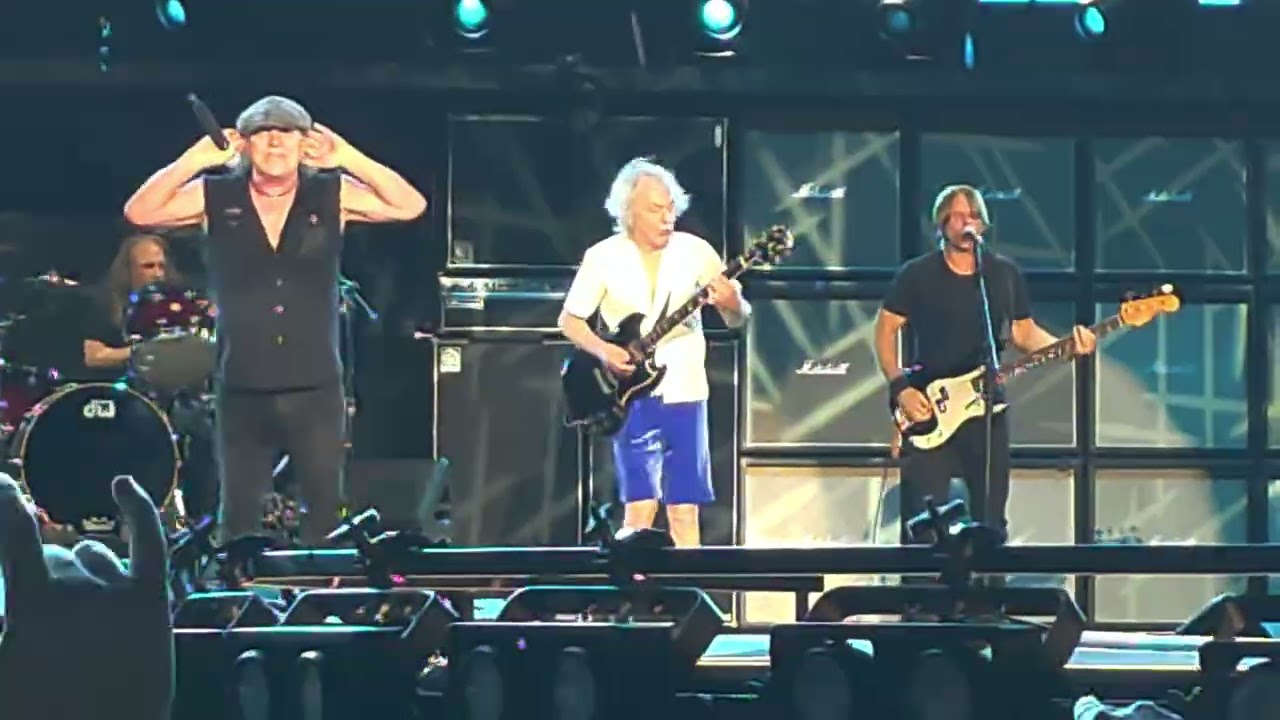 ACDC HIGH VOLTAGE SYDNEY 25/11/25