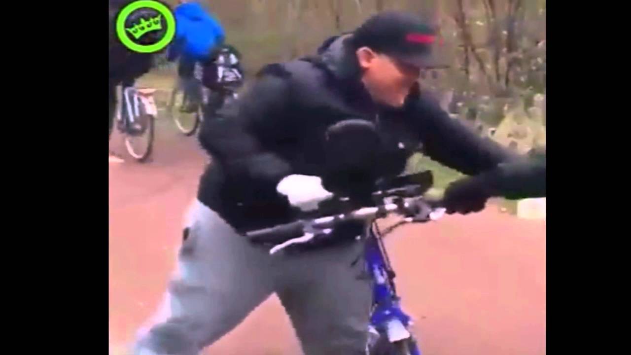 Marokkaan steelt fiets en gooit in sloot