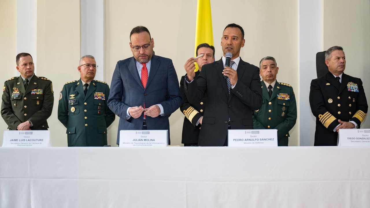 MinDefensa radica proyectos de ley clave para modernizar la seguridad y dignificar la Fuerza P&uacute;blica