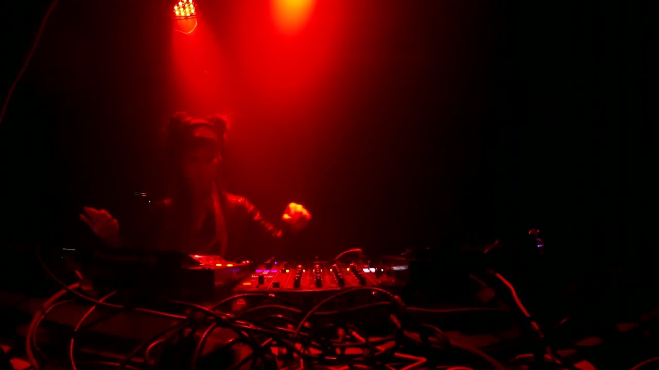 JADE AT @SUCCBUS.CLUB BLOODRAVE 10.27.23